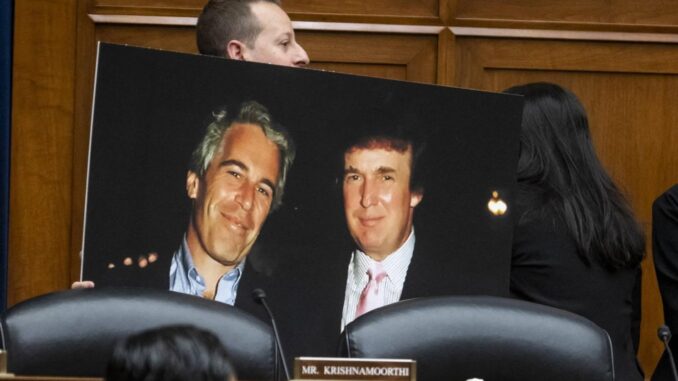 Epstein, nuovi file scuotono Trump: otto voli sui suoi jet