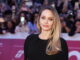 Angelina Jolie espone le cicatrici e rilancia la lotta contro il tumore