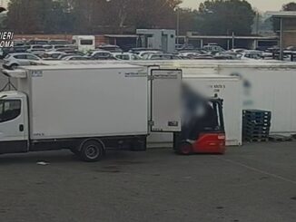 Fiumicino, maxi furto di alimenti in aeroporto: 4 arresti