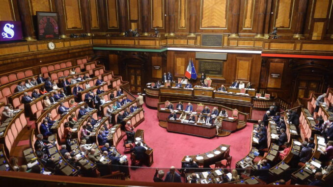 Manovra, il Senato accelera e ridisegna tasse e contributi