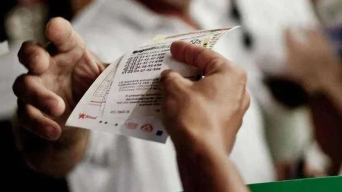 Superenalotto, numeri e combinazione vincente oggi 5 dicembre 2025