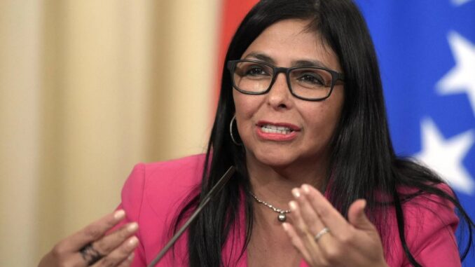 Delcy Rodriguez alla guida del Venezuela tra accordi e dubbi