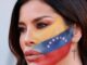 Aida Yespica a Milano celebra libertà del Venezuela 