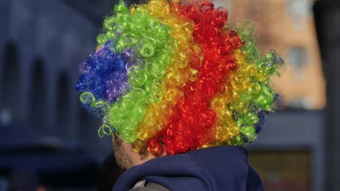 Carnevale, dalle maschere alle parrucche: non sicuri o contraffatti, sequestrati oltre 500mila prodotti