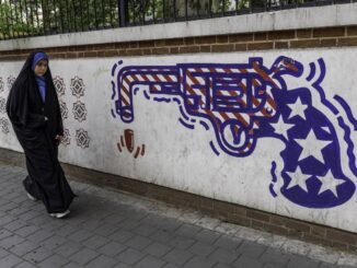 Conflitto in Iran: tra diplomazia e nuovi raid energetici