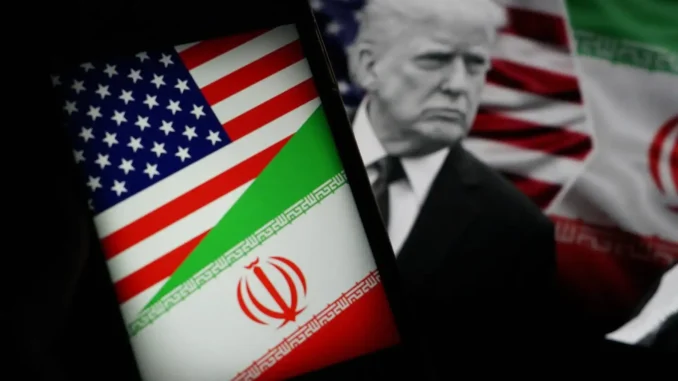 Iran minaccia navi Usa e Trump promette la distruzione totale