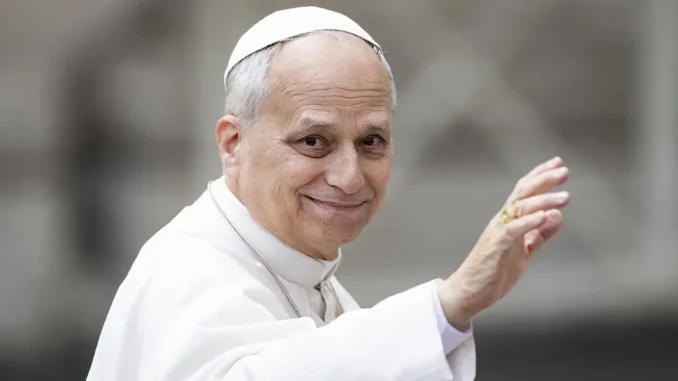 Chiesa guida i fedeli verso il Regno e condanna ogni guerra